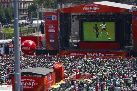 Fan fests reunirão público para acompanhar partidas da Copa do Mundo Fan fests reunirão público para acompanhar partidas da Copa do Mundo