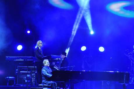 Elton John durante show em Salvador Elton John durante show em Salvador