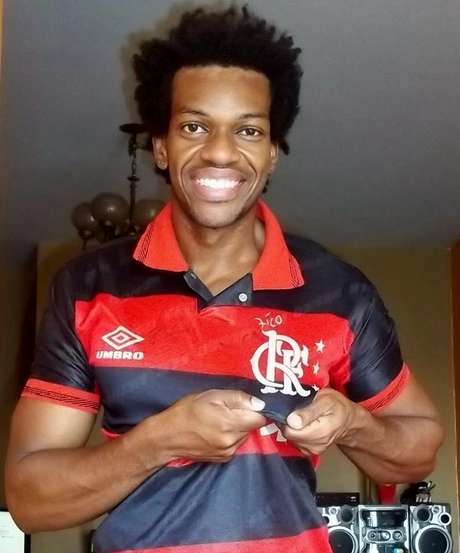 Facebook/Reprodução <p>Vinícius em foto postada nas redes sociais</p>