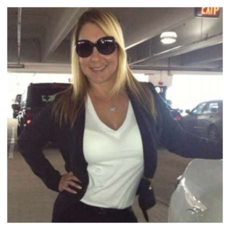 Sitio Oficial <p>Tania se ganó el derecho de acompañar a Leslie y al dúo en un tour por Las Vegas a bordo del Honda Civic Coupé 2014.</p>