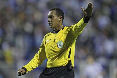 Márcio Chagas da Silva foi vítima de racismo no Campeonato Gaúcho Márcio Chagas da Silva foi vítima de racismo no Campeonato Gaúcho