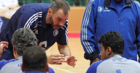 Carlos Schwanke é um dos brasileiros do vôlei no mundo árabe: dirige o Al Hilal, da Arábia Saudita Carlos Schwanke é um dos brasileiros do vôlei no mundo árabe: dirige o Al Hilal, da Arábia Saudita
