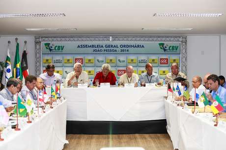 Após denúncias, presidentes de federações estaduais aprovaram mudanças no estatuto da CBV Após denúncias, presidentes de federações estaduais aprovaram mudanças no estatuto da CBV