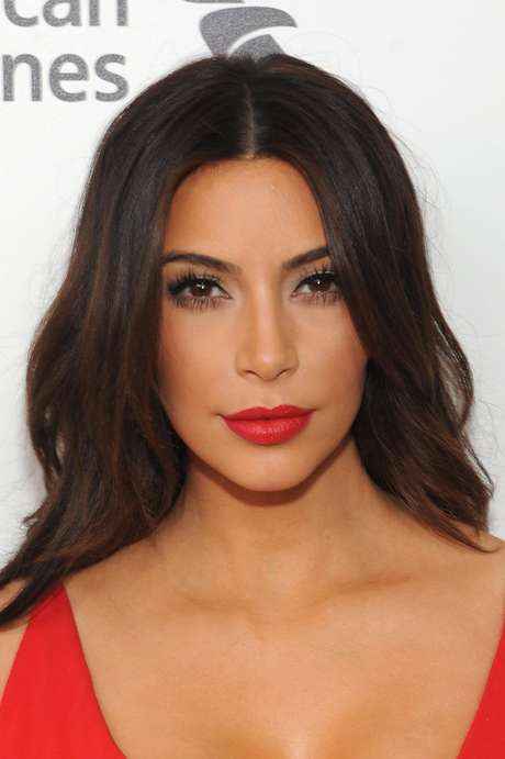 Getty Images Kim Kardashian afirmou não saber nada sobre a linha de maquiagem para a qual empresta seu nome
