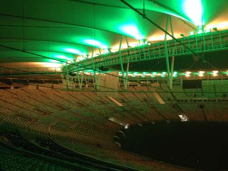 Maracanã homenageia Bellini com as cores da Seleção Brasileira Maracanã homenageia Bellini com as cores da Seleção Brasileira
