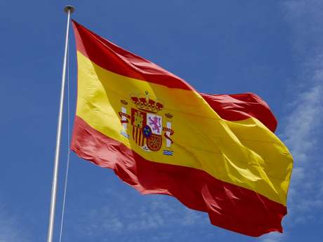 Difusión <p class="text">Días atrás el <strong>Parlamento</strong> español comenzó el análisis para devolver la ciudadanía a los descendientes de los judíos expulsados en 1492. </p>