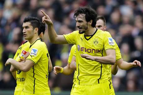 Hummels manteve possibilidades matemáticas, mas quase utópicas, de título para o Dortmund Hummels manteve possibilidades matemáticas, mas quase utópicas, de título para o Dortmund