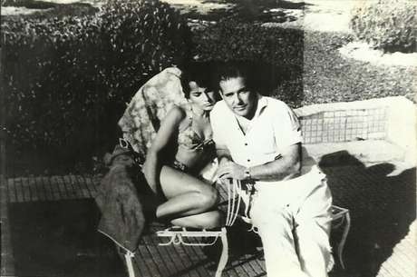 Jango e Maria Thereza Goulart, na casa El Ventisco, em Punta del Este, durante o exílio no Uruguai Jango e Maria Thereza Goulart, na casa El Ventisco, em Punta del Este, durante o exílio no Uruguai