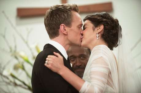 Após três anos de casamento, Barney (Neil Patrick Harris) e Robin (Cobie Smulders) se separam <p>Após três anos de casamento, Barney (Neil Patrick Harris) e Robin (Cobie Smulders) se separam</p>