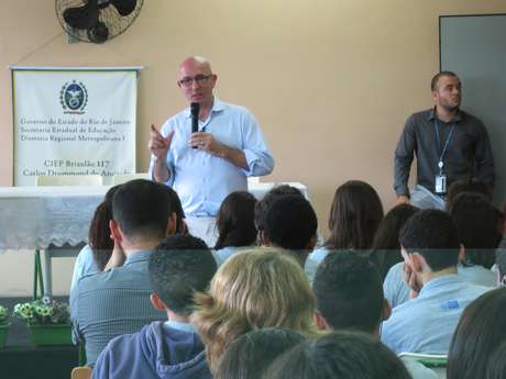 Tom Healy, representante do programa Fulbright, durante palestra no Rio de Janeiro Tom Healy, representante do programa Fulbright, durante palestra no Rio de Janeiro