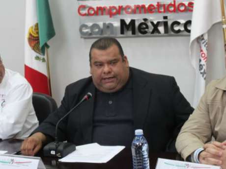 PRI-DF Cuauhtémoc Gutiérrez, líder del PRI-DF con licencia, está acusado de liderar una red de trata y explotación de mujeres en su partido político.