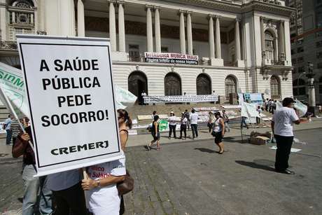 Saúde nunca deixou de aparecer nas discussões em campanhas eleitorais <p>Saúde nunca deixou de aparecer nas discussões em campanhas eleitorais</p>