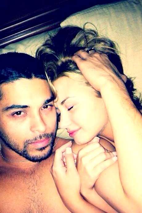Demi Lovato teve supostas fotos íntimas divulgadas Demi Lovato teve supostas fotos íntimas divulgadas