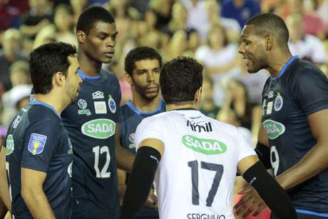 Associação foi criada por clubes de vôlei <p>Associação foi criada por clubes de vôlei</p>