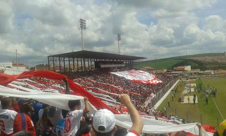 Torcida do Capivariano comemora título da Série A2 do Campeonato Paulista <p>Torcida do Capivariano comemora título da Série A2 do Campeonato Paulista </p>