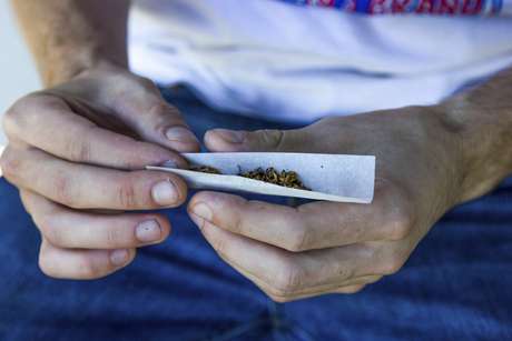 Usar a droga apenas uma ou duas vezes por semana pode afetar o tamanho e o formato de duas regiões cerebrais importantes <p>Usar a droga apenas uma ou duas vezes por semana pode afetar o tamanho e o formato de duas regiões cerebrais importantes</p>