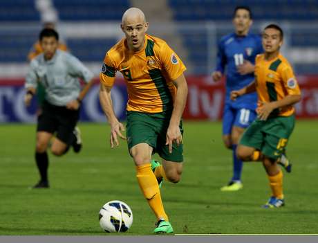 Tombides chegou a defender a Austrália Sub-22 em janeiro deste ano Tombides chegou a defender a Austrália Sub-22 em janeiro deste ano