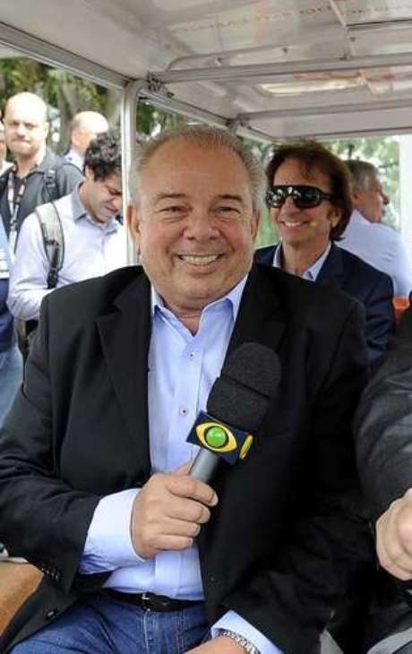 <p>Luciano do Valle morreu após passar mal em viagem de avião</p>