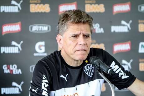 Paulo Autuori deixa o Atlético-MG <p>Paulo Autuori deixa o Atlético-MG</p>