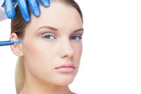 Além da eficácia em resultados cosméticos, a toxina botulínica pode atuar contra os efeitos da temida depressão Além da eficácia em resultados cosméticos, a toxina botulínica pode atuar contra os efeitos da temida depressão