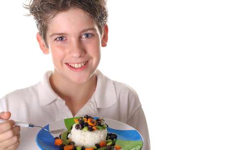 Arroz e feijão: a dupla fornece aminoácidos importantes para o desenvolvimento de crianças e adolescentes Arroz e feijão: a dupla fornece aminoácidos importantes para o desenvolvimento de crianças e adolescentes