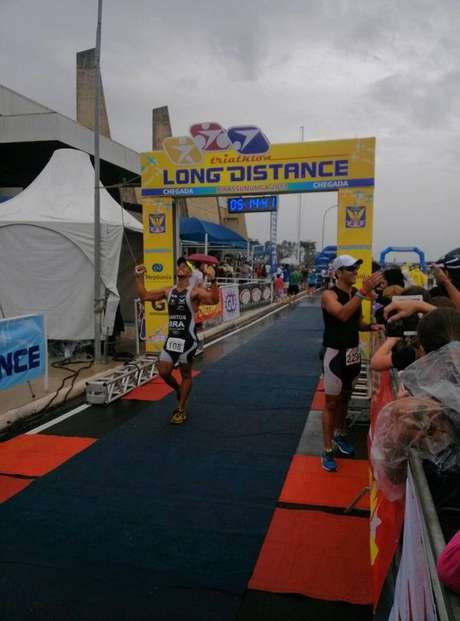 Como preparação para o Ironman, ele participou de maratonas e provas similares <p>Como preparação para o Ironman, ele participou de maratonas e provas similares</p>