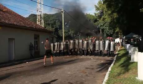 Cerca de 5 mil policiais trabalharão na segurança do evento em Porto Alegre <p>Cerca de 5 mil policiais trabalharão na segurança do evento em Porto Alegre</p>