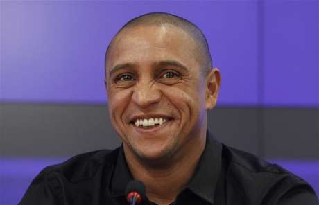 Roberto Carlos deixa clube na penúltima colocação <p>Roberto Carlos deixa clube na penúltima colocação</p>
