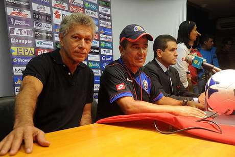Conselhos de Clodoaldo será um dos trunfos do brasileiro na Copa <p>Conselhos de Clodoaldo será um dos trunfos do brasileiro na Copa</p>