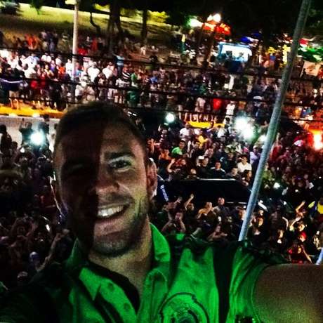 Jogador do México, Miguel Layun, usou o selfie para agradecer o apoio dos torcedores mexicanos Jogador do México, Miguel Layun, usou o selfie para agradecer o apoio dos torcedores mexicanos
