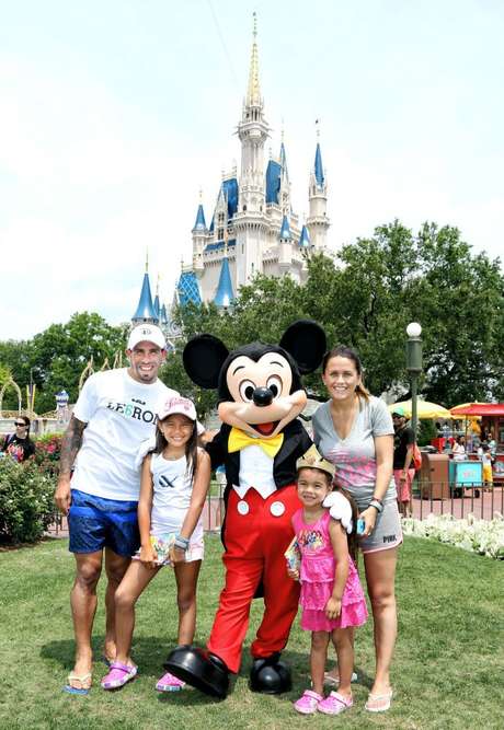 Tevez na Disney: um doce presente para Messi? Tevez na Disney: um doce presente para Messi?
