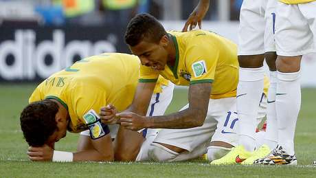 Brasileiros durante cobrança de pênaltis contra o Chile; semana em que lado emocional ganhou mais destaque do que futebol irregular <p>Brasileiros durante cobrança de pênaltis contra o Chile; semana em que lado emocional ganhou mais destaque do que futebol irregular</p>