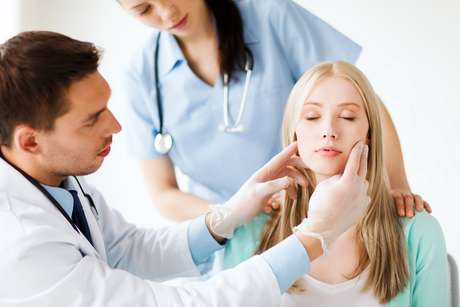 Lipoaspiração, silicone, lifting facial, plástica palpebral e abdominoplastia são as cinco cirurgias plásticas mais pedidas pelas mulheres durante o inverno Lipoaspiração, silicone, lifting facial, plástica palpebral e abdominoplastia são as cinco cirurgias plásticas mais pedidas pelas mulheres durante o inverno