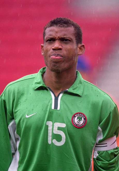 Ex-jogador, Oliseh saiu em defesa de africanos Ex-jogador, Oliseh saiu em defesa de africanos