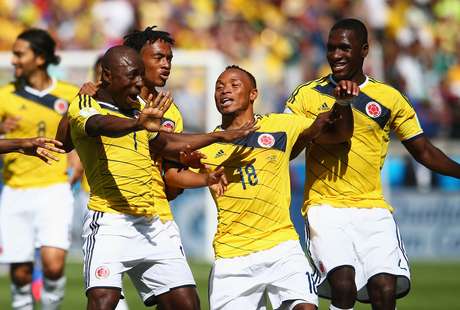 Pablo Armero fez o "Armeration" contra a Grécia <p>Pablo Armero fez o "Armeration" contra a Grécia</p>