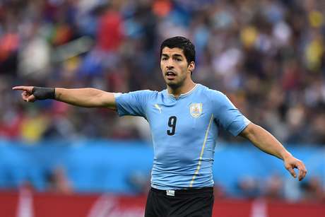 Luis Suárez não poderá atuar pelo Barcelona até novembro <p>Luis Suárez não poderá atuar pelo Barcelona até novembro</p>