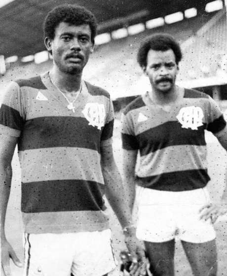 Washington (esq.) e Assis (dir.) foram campeões estaduais pelo Atlético-PR em 1982 Washington (esq.) e Assis (dir.) foram campeões estaduais pelo Atlético-PR em 1982