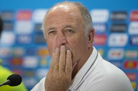Técnico Felipão participa de entrevista coletiva no Mineirão <p>Técnico Felipão participa de entrevista coletiva no Mineirão</p>