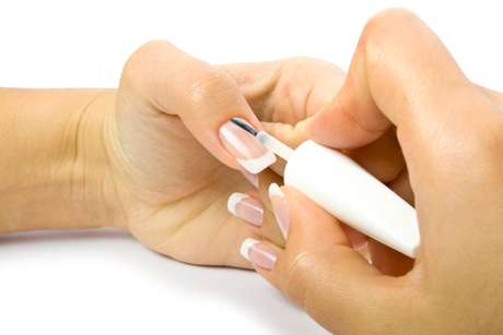Pegando carona no sucesso que os BB Creams fizeram no quesito pele, a marca norte-americana Orly está prestes a lançar uma nova moda no mercado. Trata-se do Orly BB Crème para as unhas Pegando carona no sucesso que os BB Creams fizeram no quesito pele, a marca norte-americana Orly está prestes a lançar uma nova moda no mercado. Trata-se do Orly BB Crème para as unhas