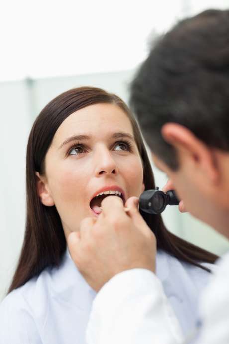 Wavebreakmedia Ltd / ThinkStock <p>Una buena salud bucal ayudará a evitar la formación de placa.</p>