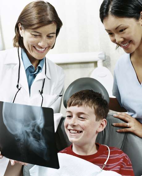 Gracias a algunos avances fantásticos en la tecnología, los tratamientos de ortodoncia que llevarán sus hijos son más livianas, atractivas y cómodas <p>Gracias a algunos avances fantásticos en la tecnología, los tratamientos de ortodoncia que llevarán sus hijos son más livianas, atractivas y cómodas </p>