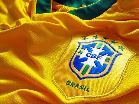 CBF também acusa empresas de pirataria de produtos da Seleção Brasileira <p>CBF também acusa empresas de pirataria de produtos da Seleção Brasileira</p>