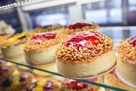 Getty Images <p>As padarias se reinventaram e deixaram de ser apenas um local para a compra de pães, frios e leite</p>