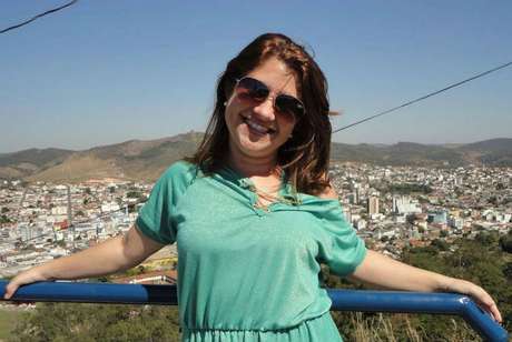Maria Aparecida Gonçalves de Almeida tem dislexia e fez a prova de 2012 com ajuda Maria Aparecida Gonçalves de Almeida tem dislexia e fez a prova de 2012 com ajuda