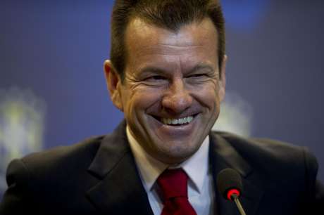 Pelo menos no discurso, Dunga evita radicalismo <p>Pelo menos no discurso, Dunga evita radicalismo</p>