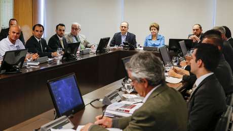 Dilma se reuniu com o Bom Senso FC <p>Dilma se reuniu com o Bom Senso FC</p>