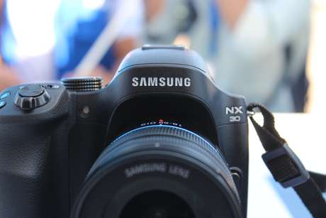 Samsung NX 30