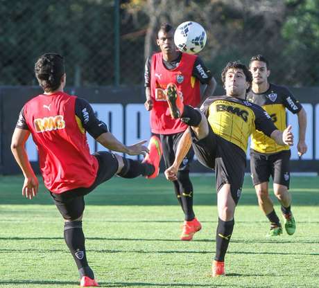 Depois do treino de sábado, jogadores do Atlético-MG não ficaram concentrados no CT Depois do treino de sábado, jogadores do Atlético-MG não ficaram concentrados no CT