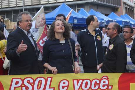 Candidata à Presidência, Luciana Genro, durante evento em Florianópolis Candidata à Presidência, Luciana Genro, durante evento em Florianópolis