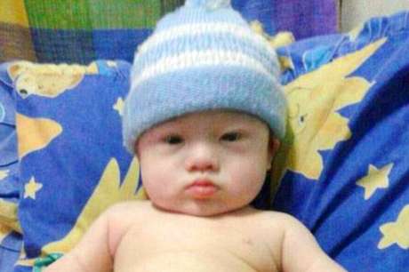 Menino nasceu com Síndrome de Down e hoje é cuidado pela mulher que ganhou para servir de barriga de aluguel para o seu nascimento <p>Menino nasceu com Síndrome de Down e hoje é cuidado pela mulher que ganhou para servir de barriga de aluguel para o seu nascimento</p>